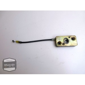 Suzuki GSX600F zadel mechanisme / buddy vergrendeling